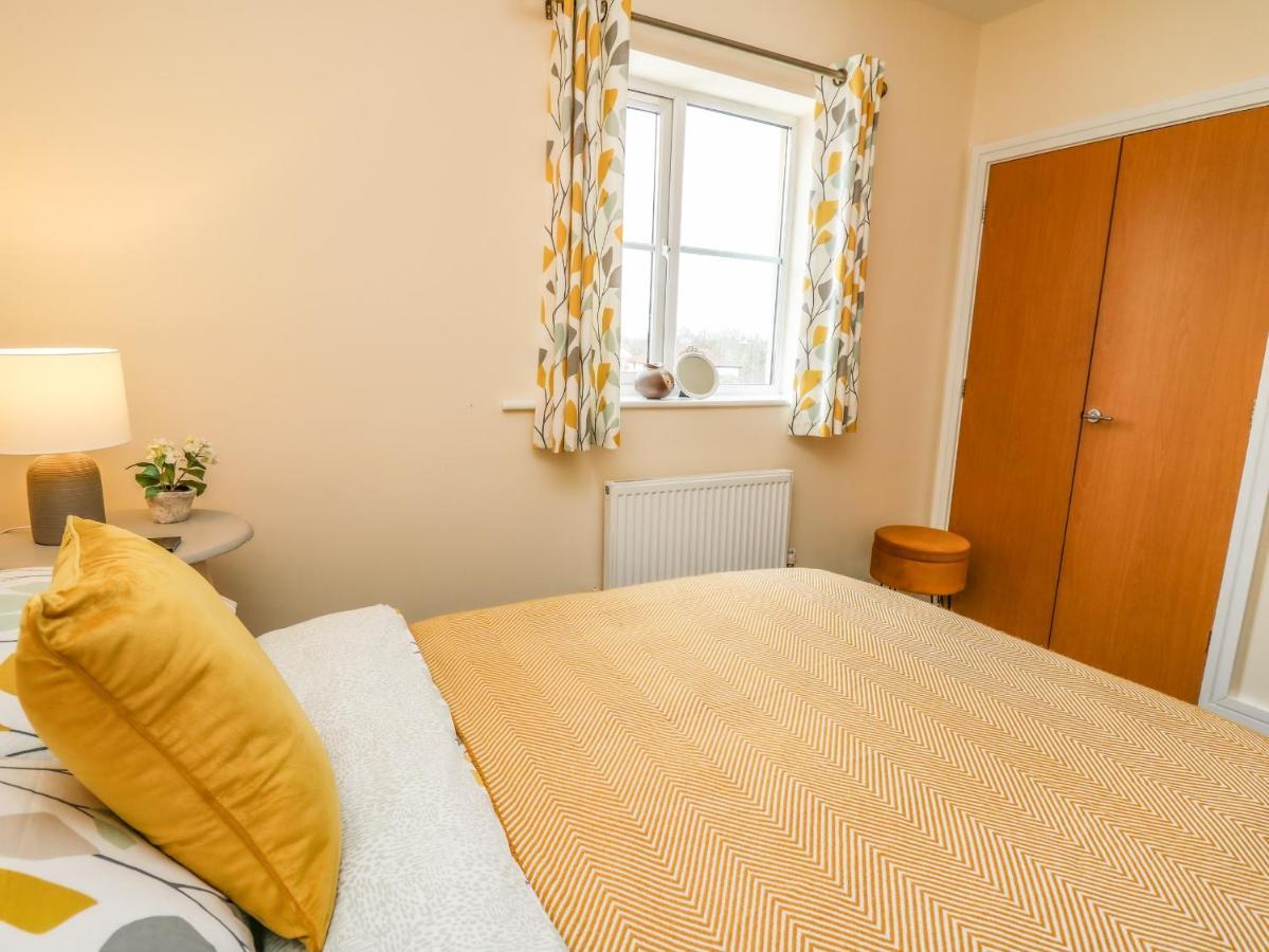 6 Erwr Brenhinoedd Villa Ammanford Exterior photo